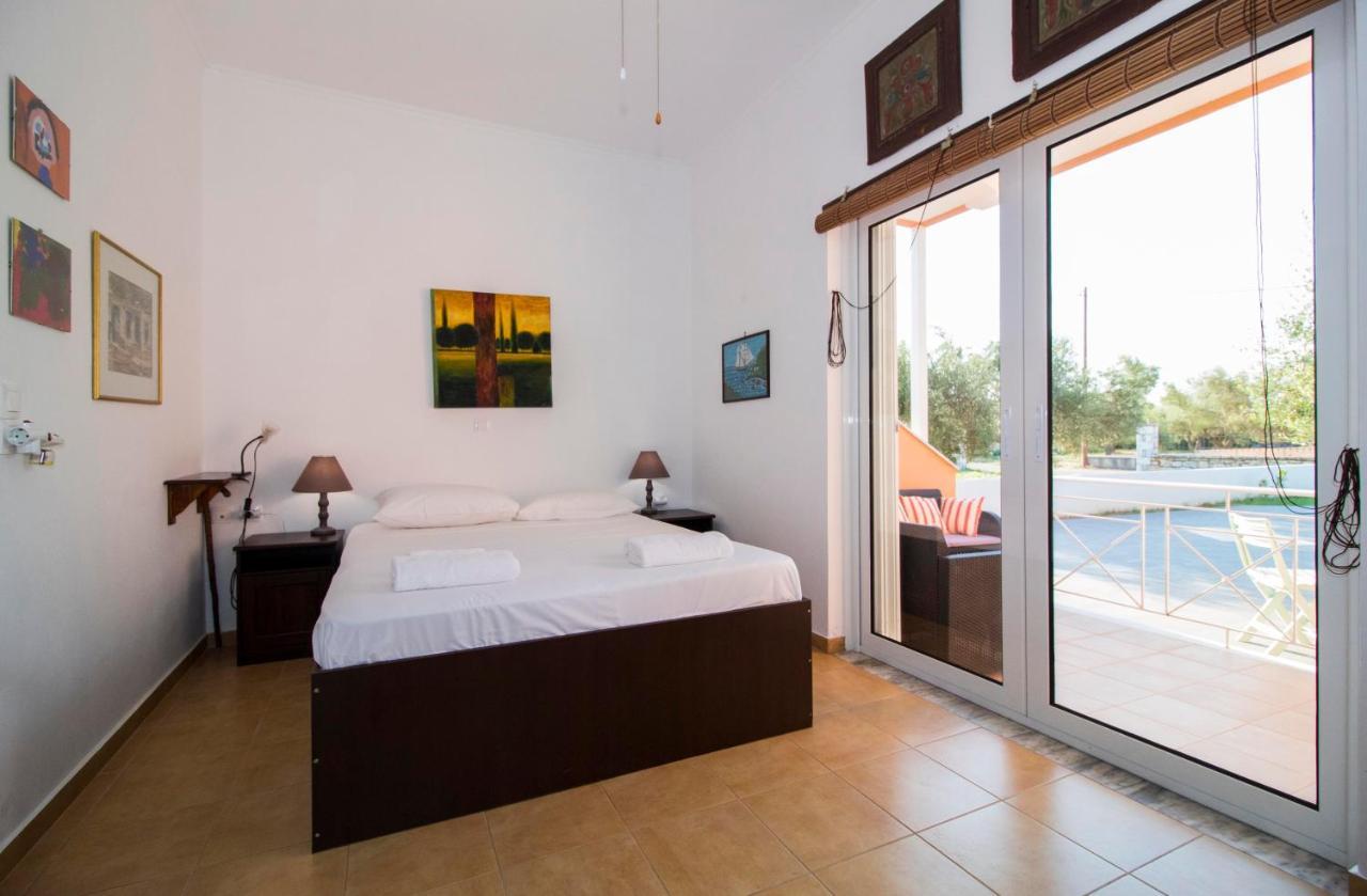 Laconian Collection Mavrovouni Beach House Gythio Esterno foto