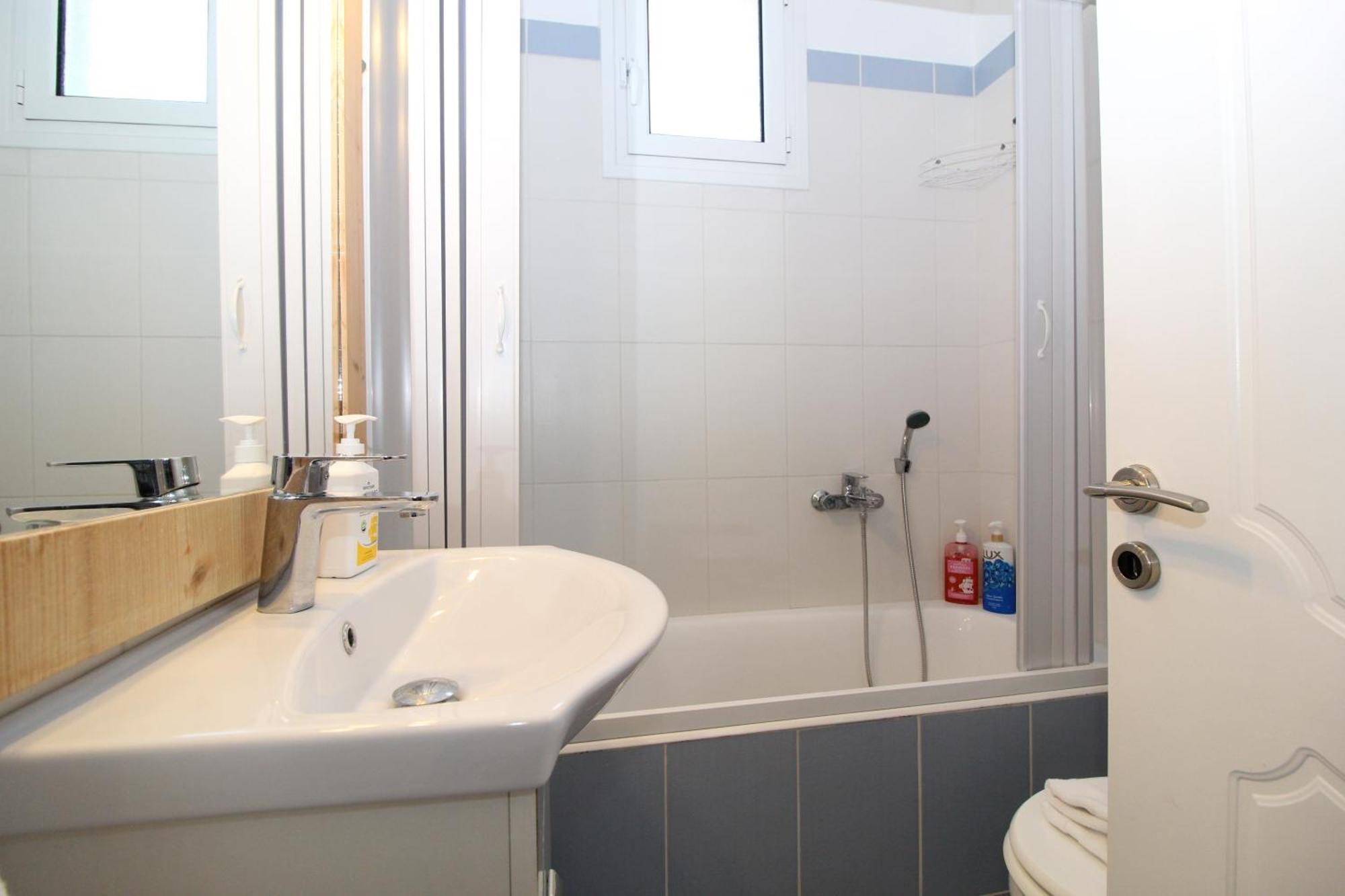 Laconian Collection Mavrovouni Beach House Gythio Esterno foto