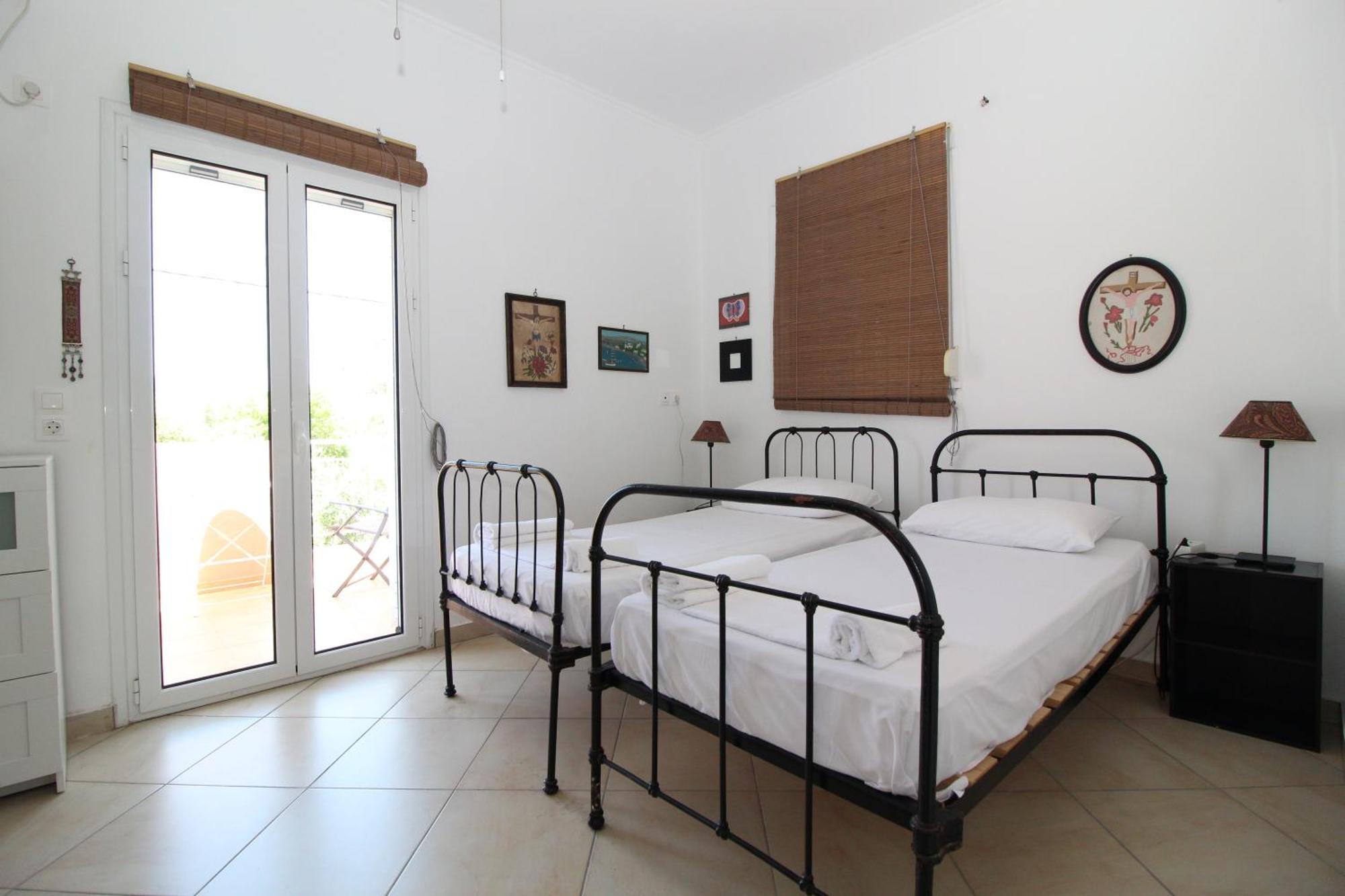 Laconian Collection Mavrovouni Beach House Gythio Esterno foto