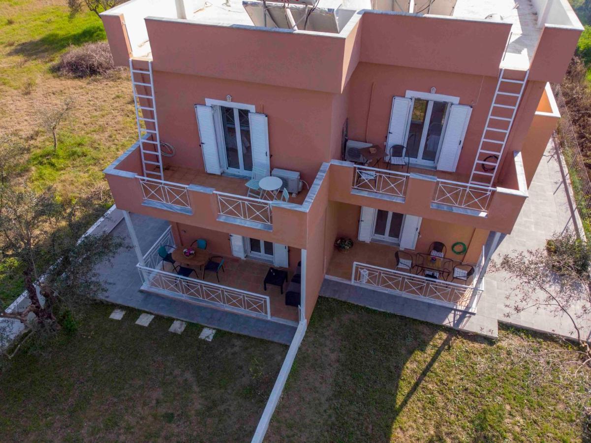 Laconian Collection Mavrovouni Beach House Gythio Esterno foto